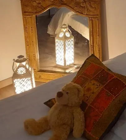 Chez Odile Oda ve Kahvaltı Mirabel (Tarn-et-Garonne)